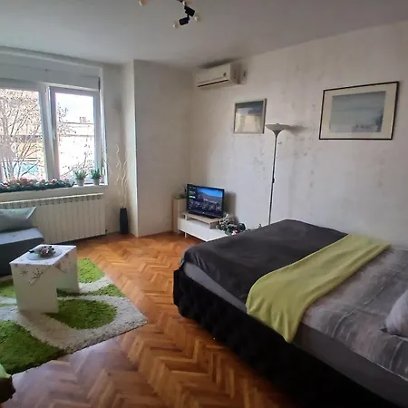 Nada Sweet House Lägenhet Belgrad Exteriör bild