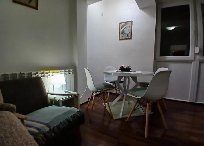 Nada Sweet House